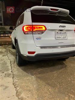 جیپ گراند شیرۆکی